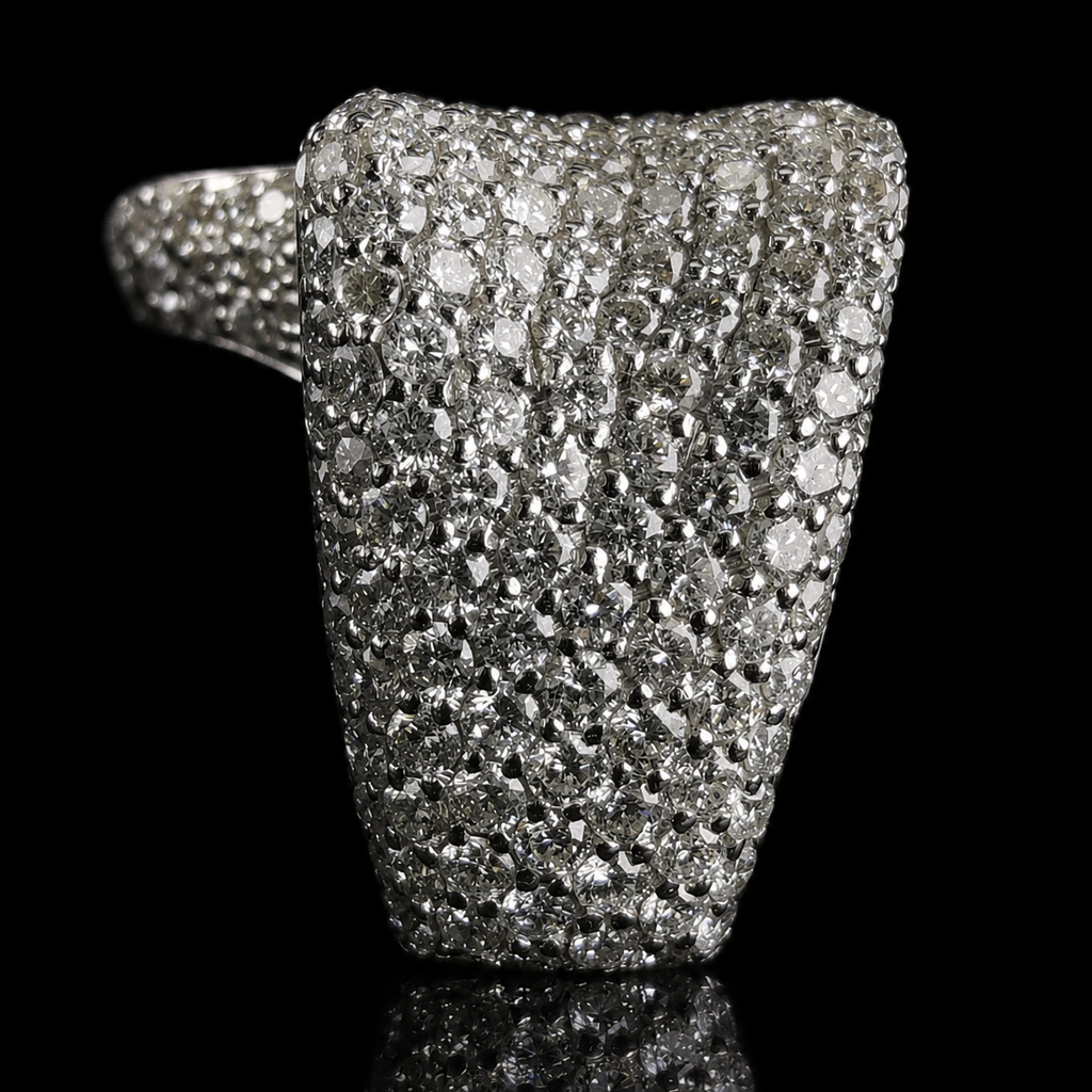 EMERALD BAGUETTE STAR RING