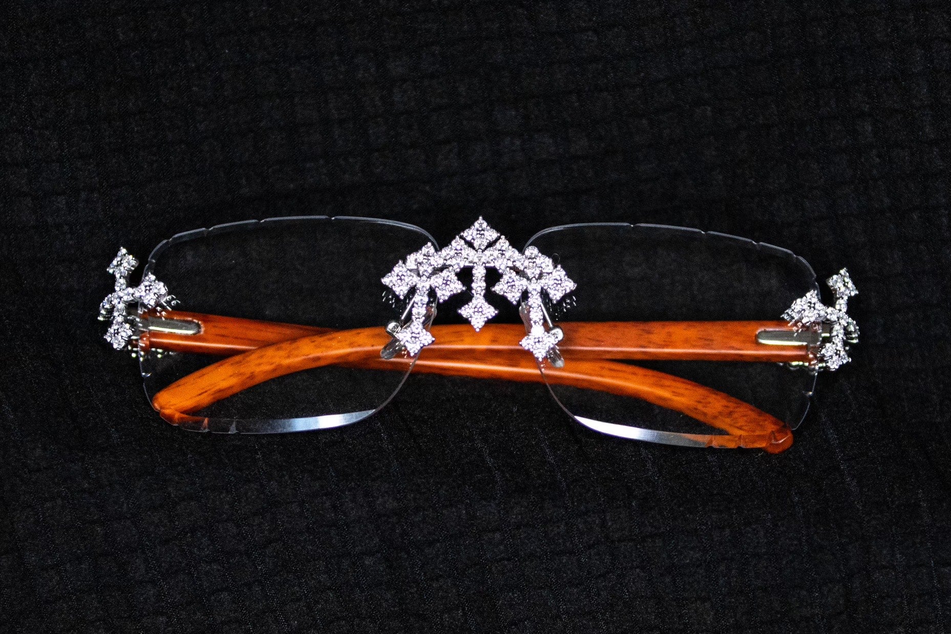 MOISSANITE BOLD CROSS DESIGN SUNGLASSES
