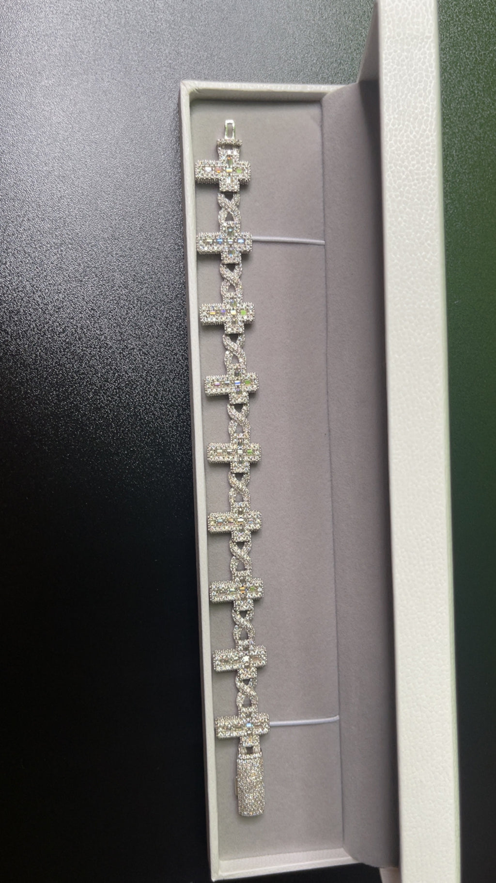 CUBAN CROSS BRACELET 7.5 INCH