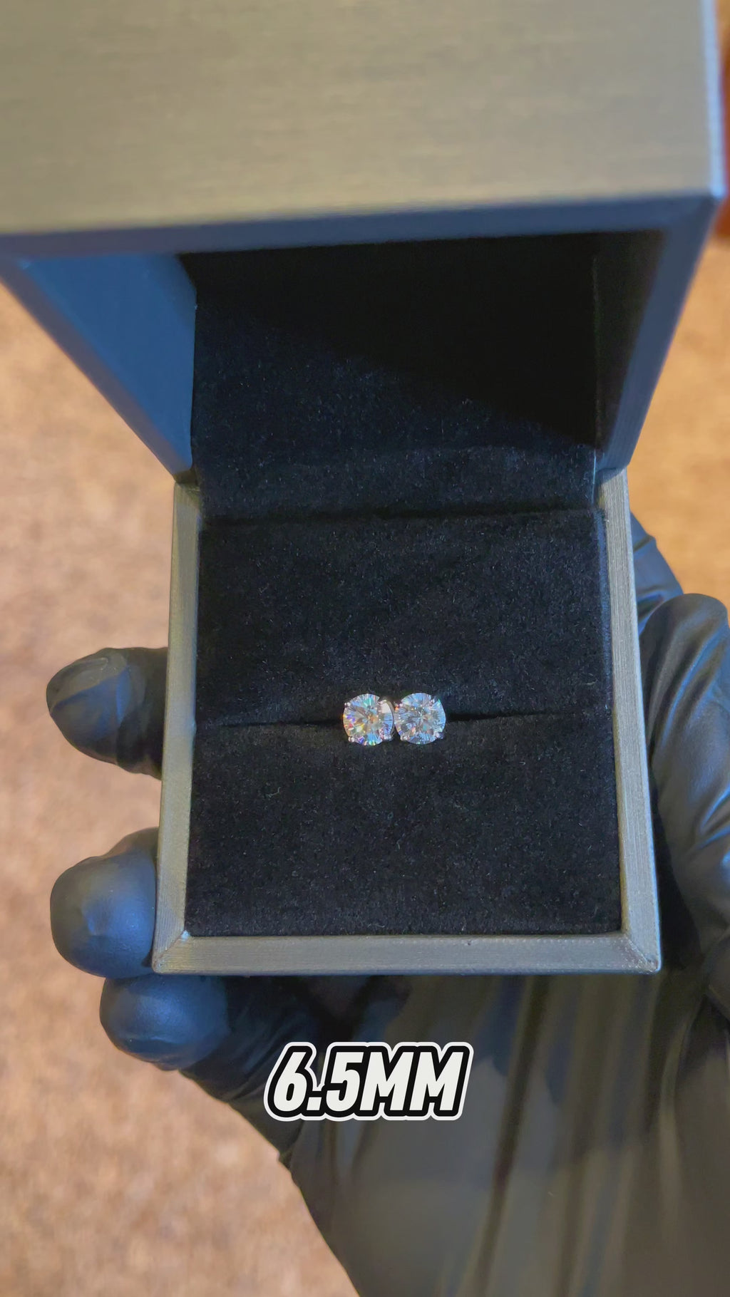 BASIC MOISSANITE STUD EARRINGS